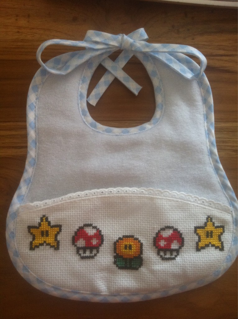 bavoir super mario