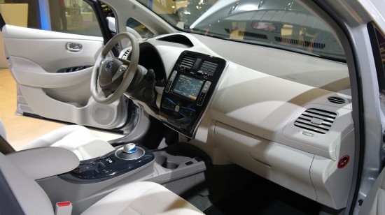 intérieur nissan leaf